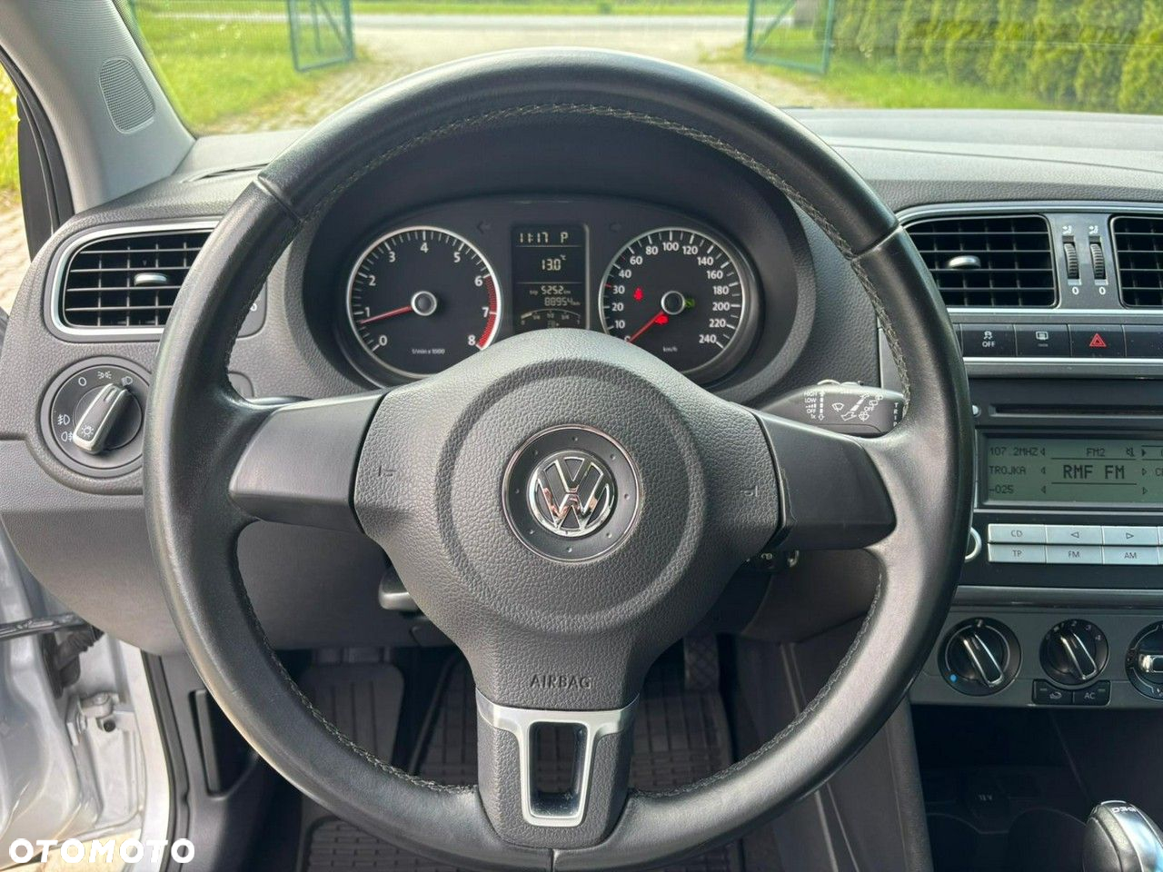 Volkswagen Polo 1.4 16V Comfortline DSG - 11
