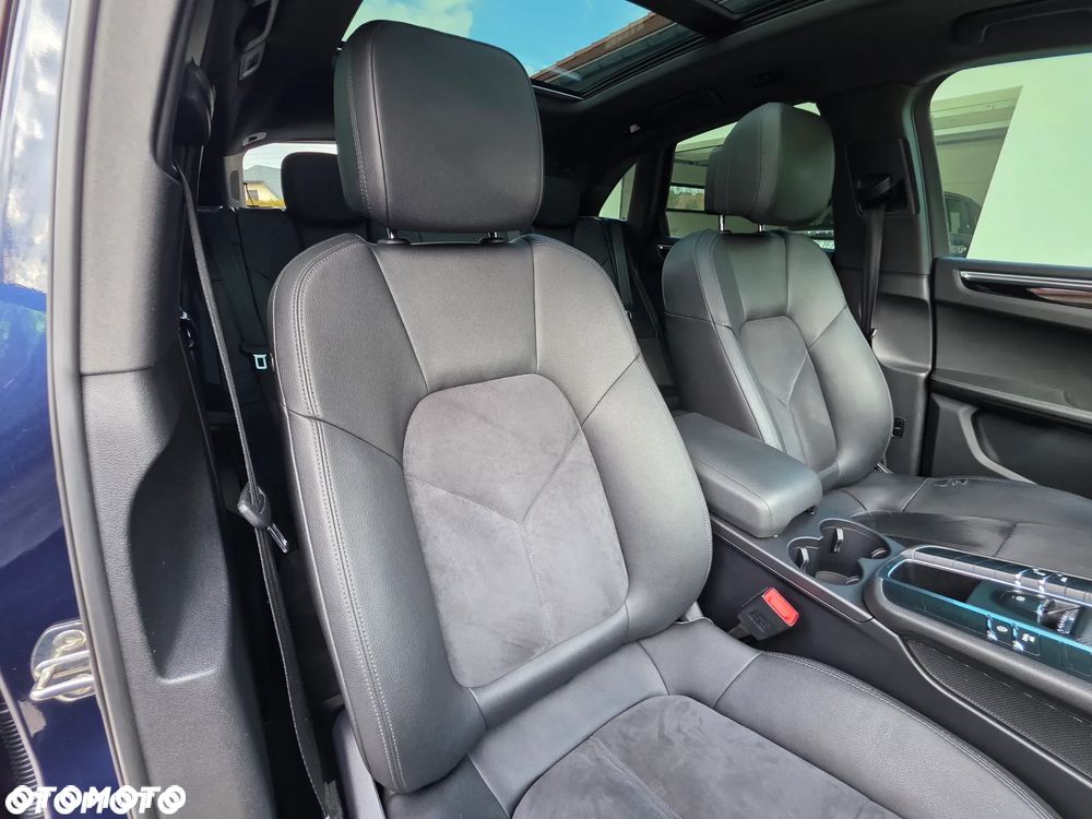 Porsche Macan S - 25