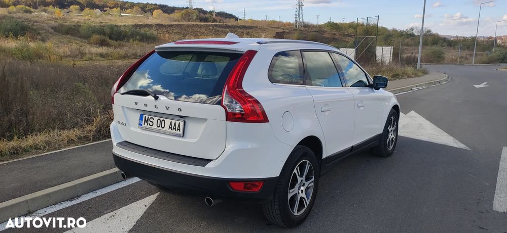 Volvo XC 60 D4 AWD Summum - 8