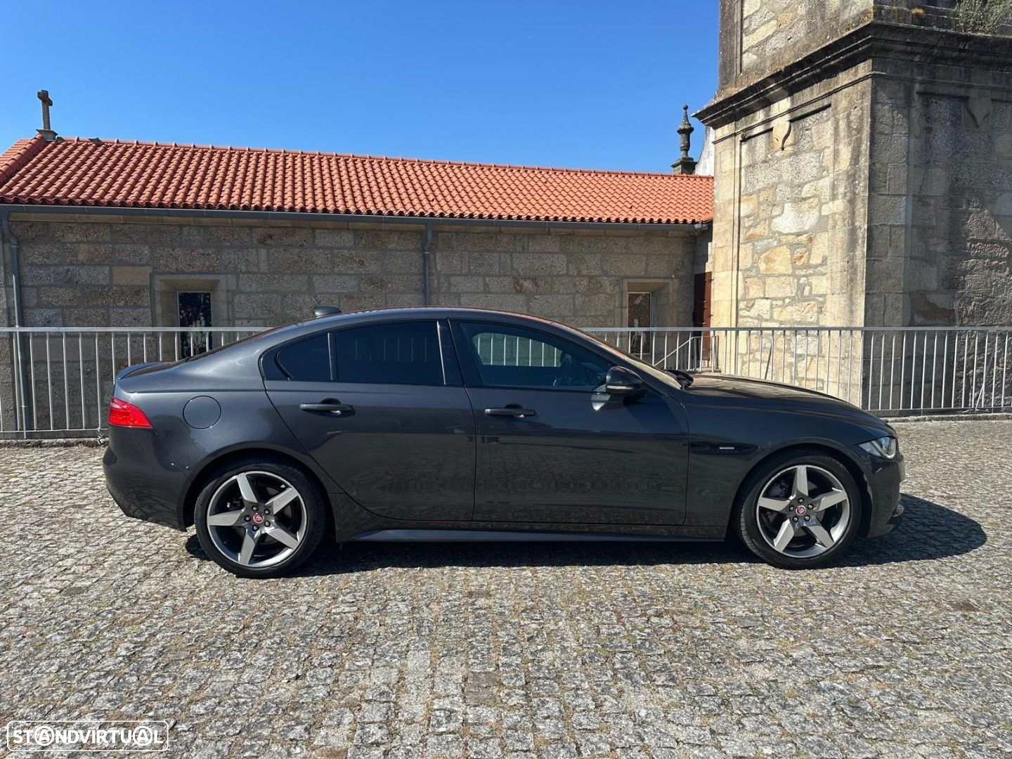 Jaguar XE 2.0 D R-Sport Aut. - 26
