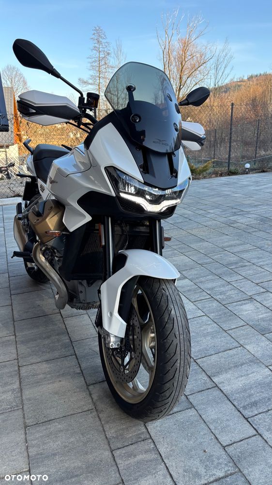 Moto Guzzi V100 Mandello - 7