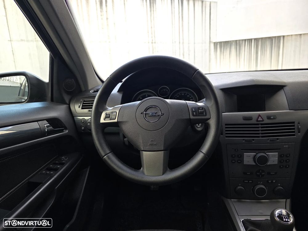 Opel Astra 1.3 CDTI Cosmo - 40