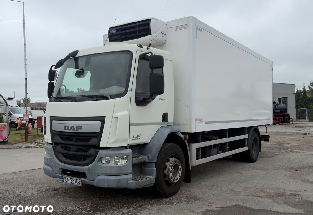 DAF LF 280 // XARIOS 500 /// Chłodnia /// Winda Dhollandoa - 1