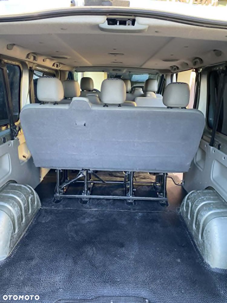 Renault Trafic - 13