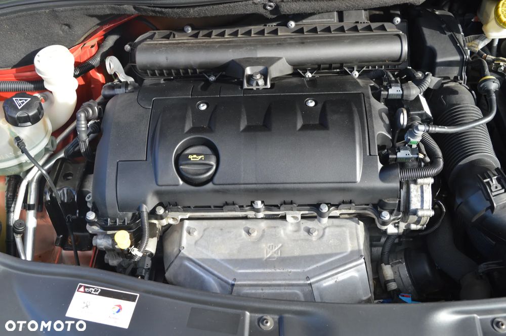 Peugeot 2008 1.6 VTi Allure - 30