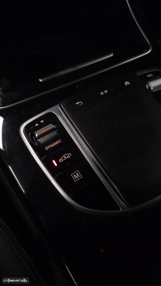 Mercedes-Benz GLC 300 e Coupe 4Matic 9G-TRONIC Avantgarde Advanced - 26