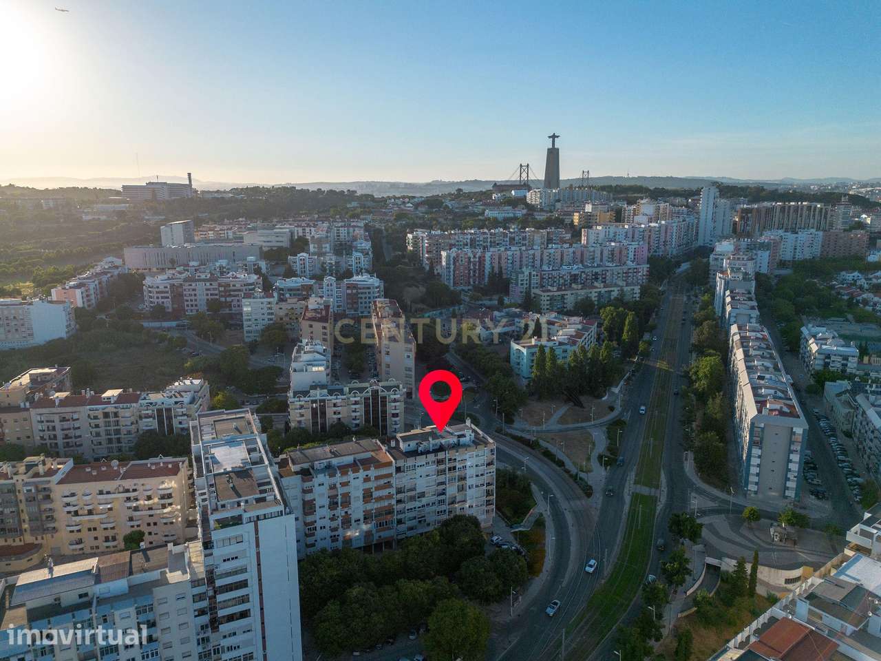 T1 | Cova da Piedade | Praça Capitães de Abril | Excelente Localização - Grande imagem: 5/31