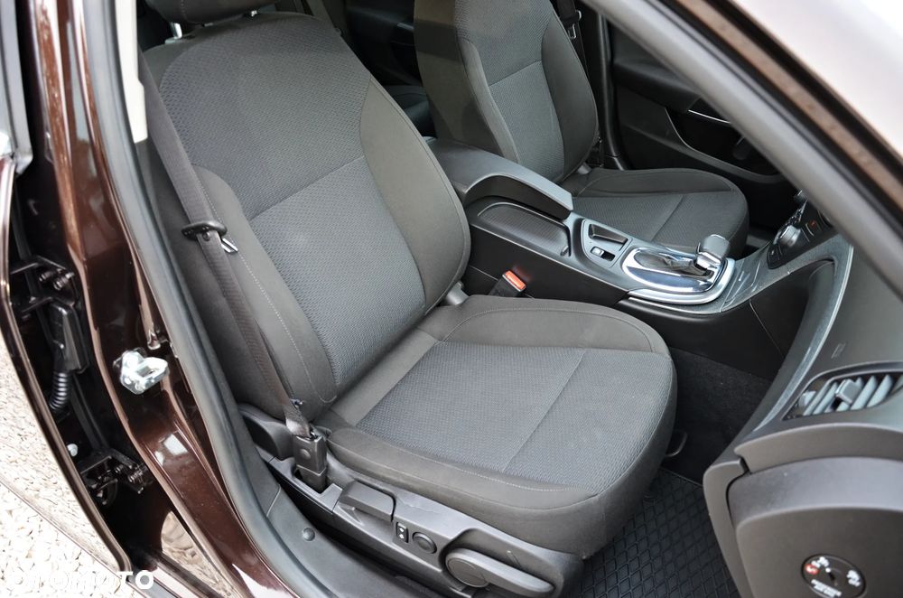 Opel Insignia 2.0 CDTI automatik Sport - 39