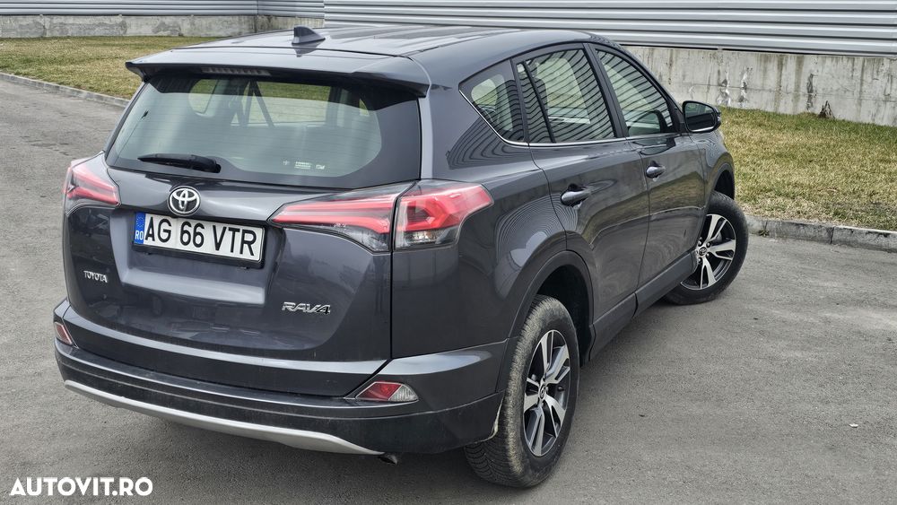 Toyota RAV4 - 18