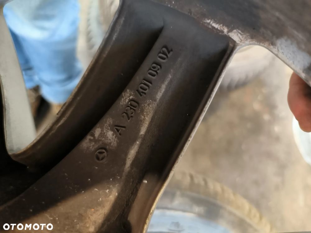 Felgi aluminiowe R17 A2304010902 Mercedes-Benz SL-class, SL R230  2003r. - 15