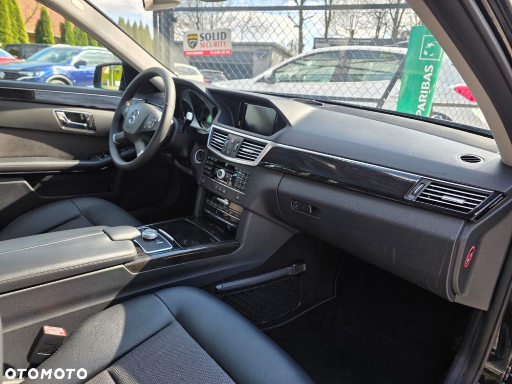 Mercedes-Benz Klasa E 350 CDI DPF BlueEFFICIENCY 7G-TRONIC Avantgarde - 18