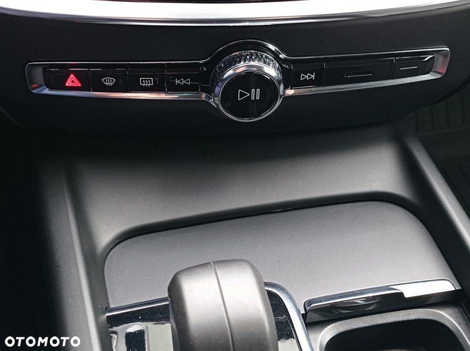 Volvo V60 Cross Country - 31