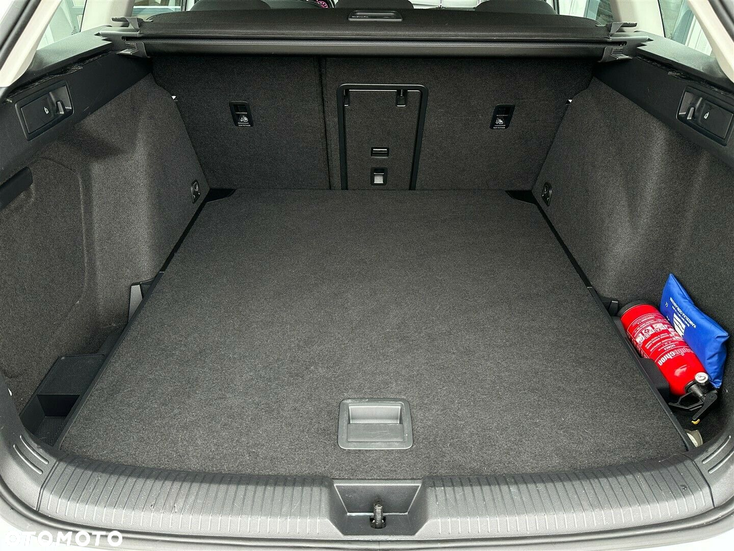 Volkswagen Golf - 8