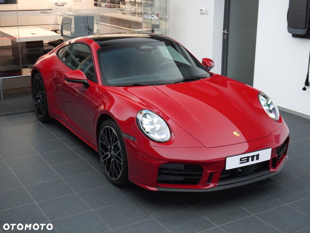 Porsche 911 Carrera - 8