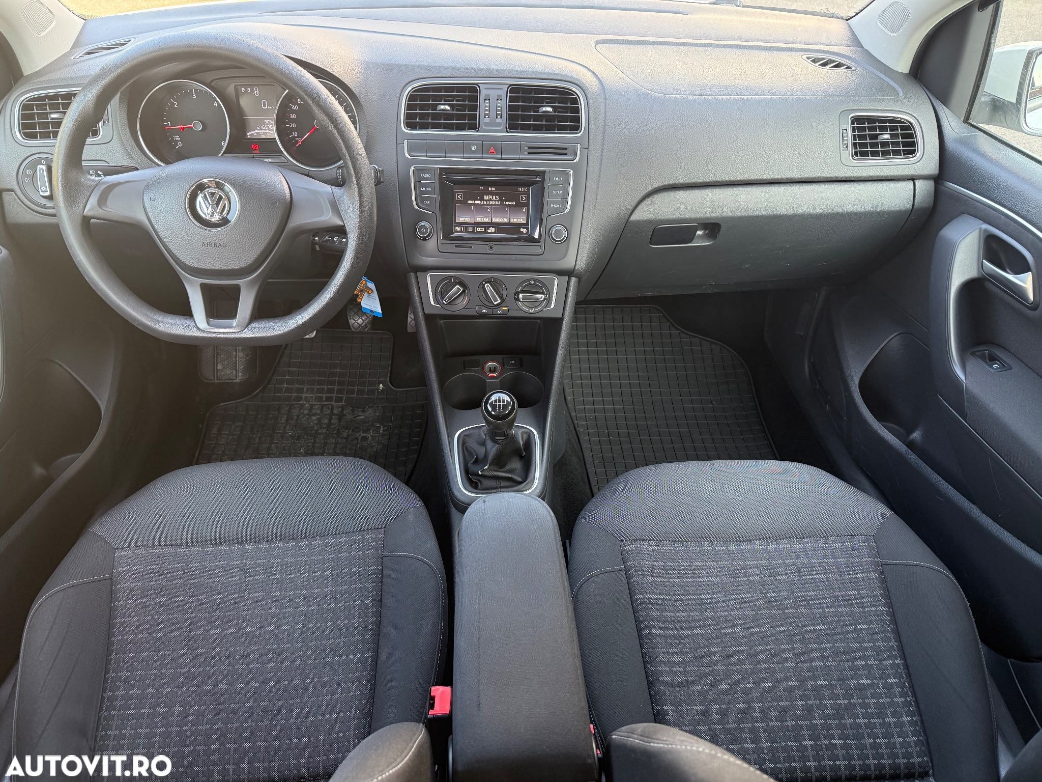 Volkswagen Polo 1.4 TDI CR Comfortline - 4