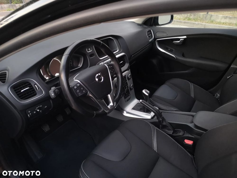 Volvo V40 D2 Momentum - 5