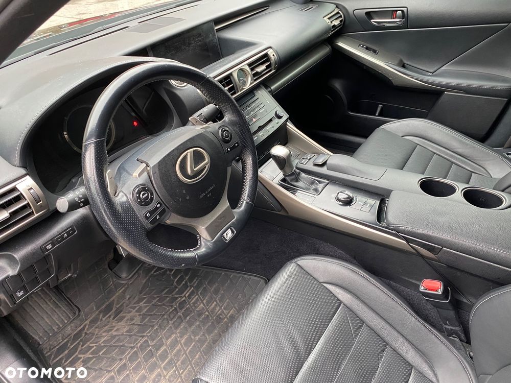 Lexus IS 250 F-Sport - 5