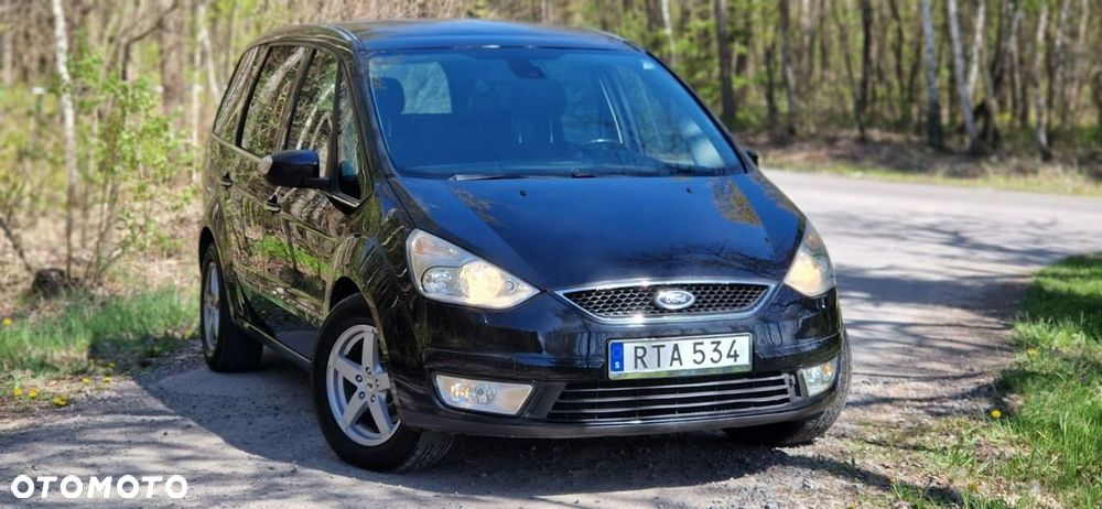 Ford Galaxy - 8
