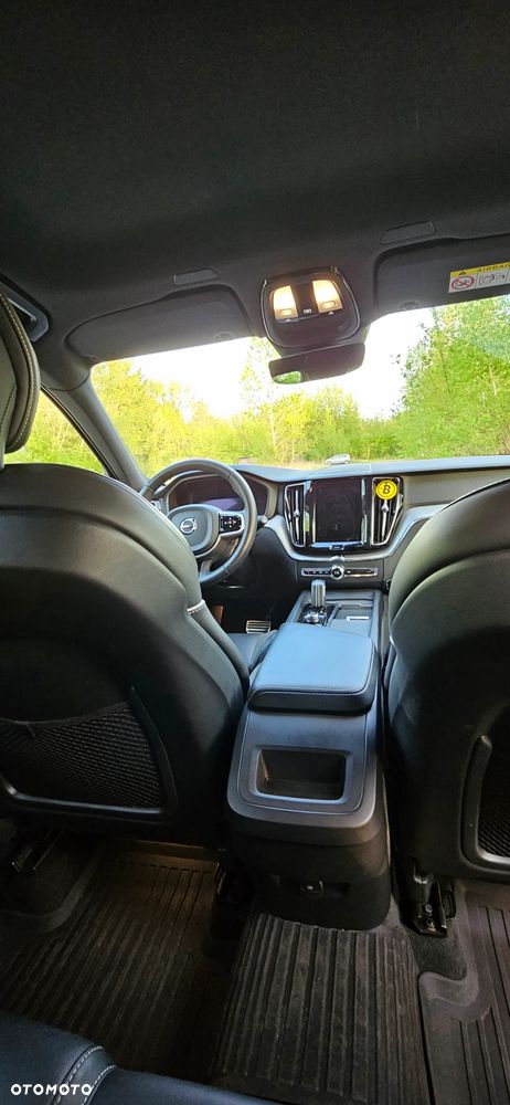 Volvo XC 60 B5 B R-Design - 14
