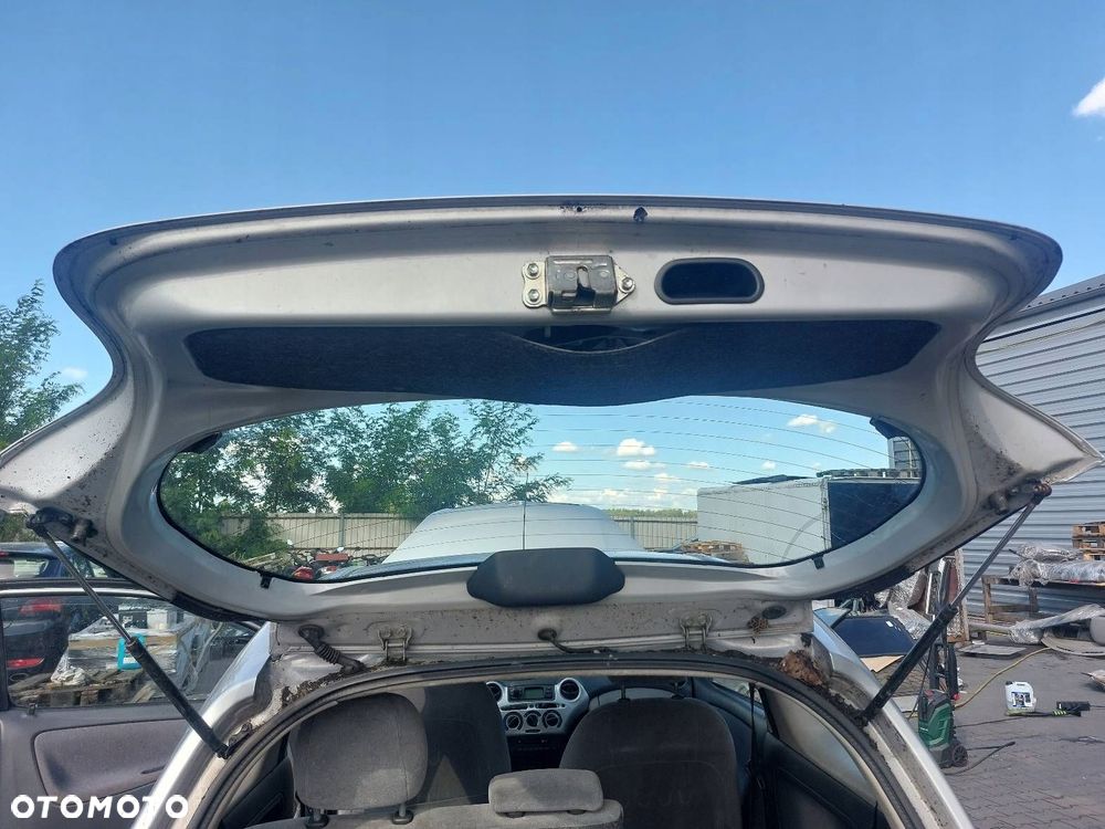 KLAPA BAGAŻNIKA TOYOTA YARIS I 199 - 9