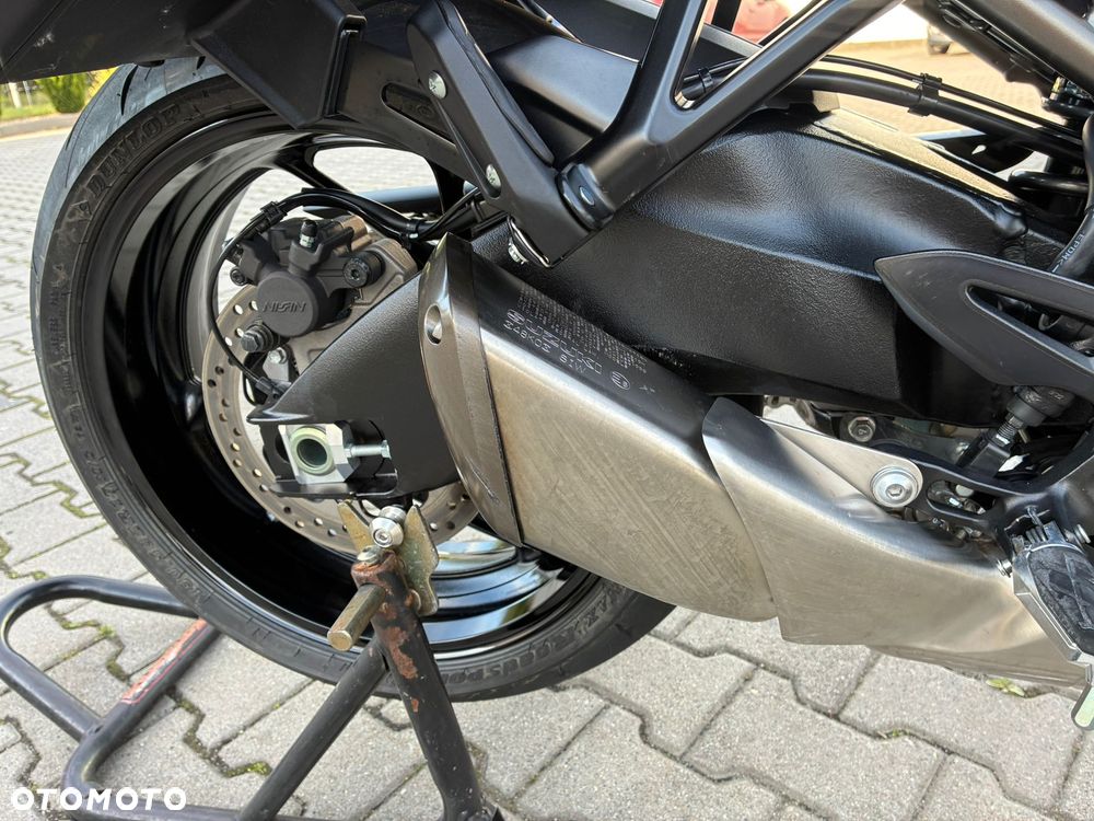Suzuki GSX - 28