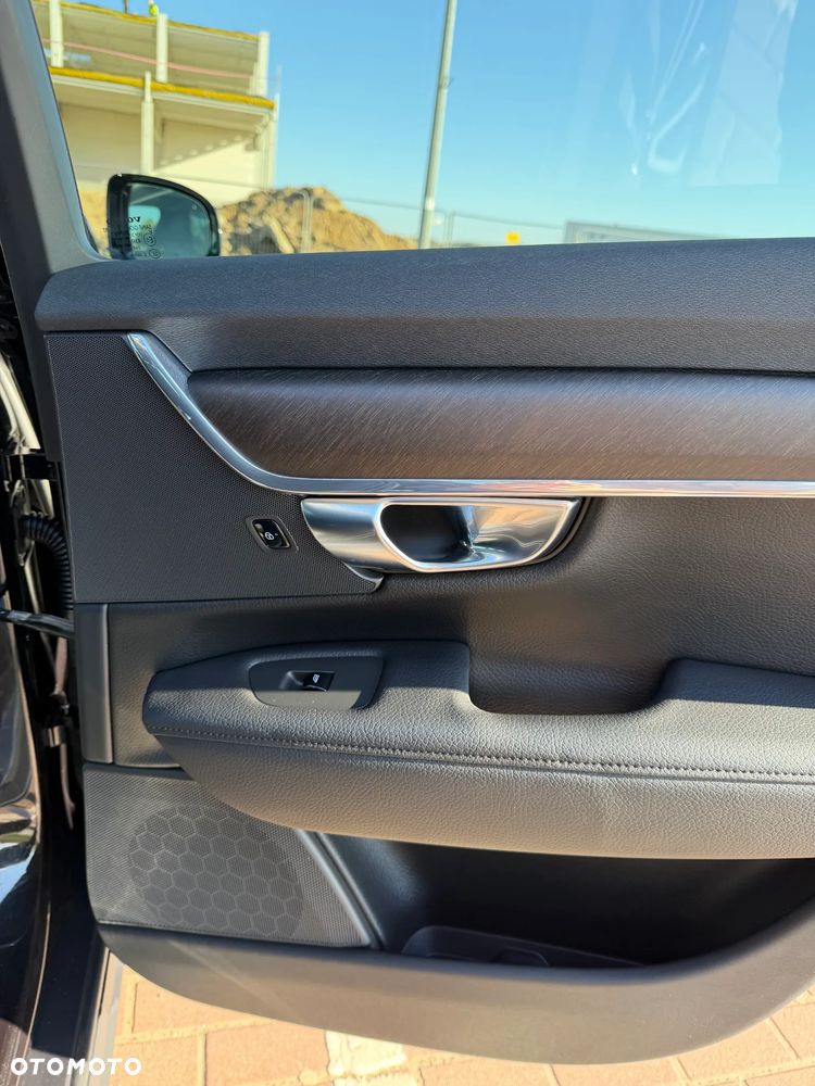 Volvo V90 Cross Country - 15