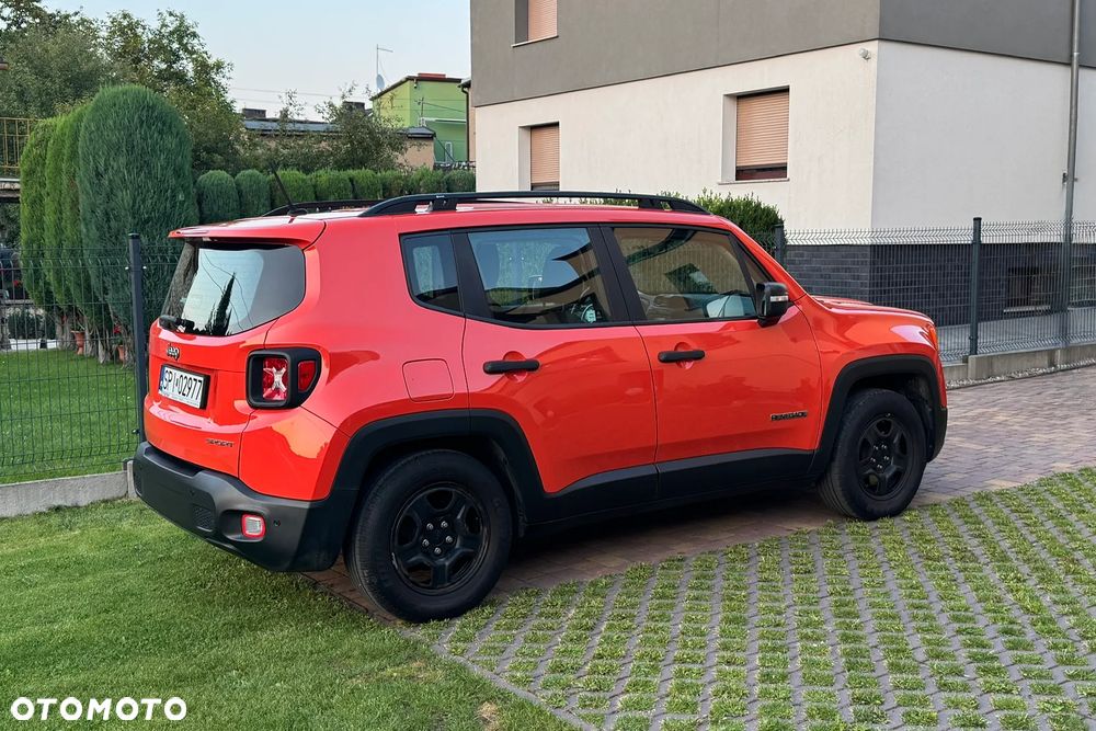 Jeep Renegade 1.6 E-TorQ Sport FWD - 5