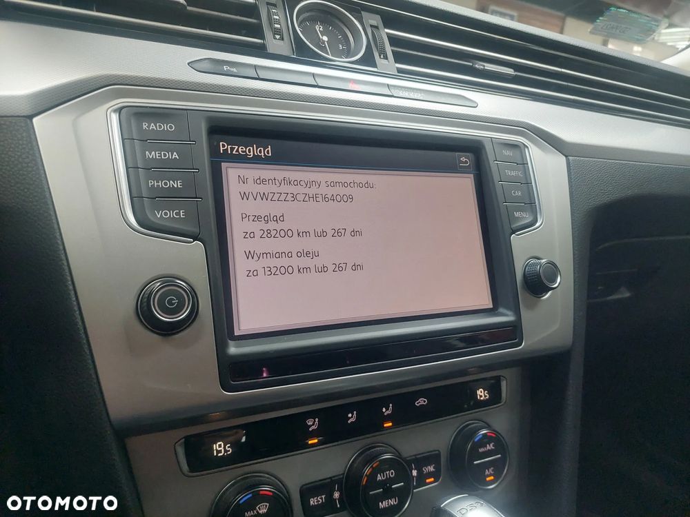 Volkswagen Passat 2.0 TDI BMT Comfortline DSG7 - 24