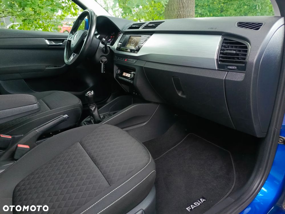 Skoda Fabia - 18