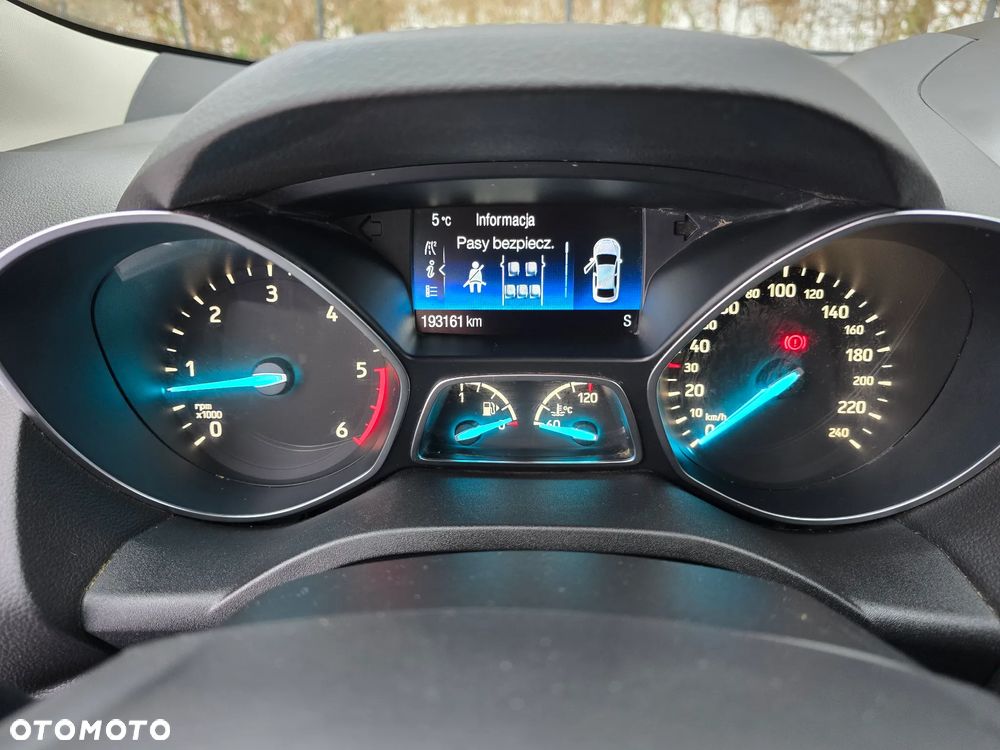 Ford Kuga 2.0 TDCi 4x4 Titanium - 34