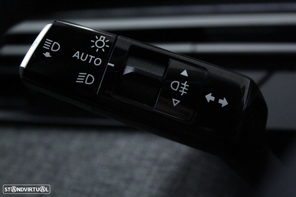 Peugeot 3008 1.2 Hybrid Allure e-DCS6 - 25