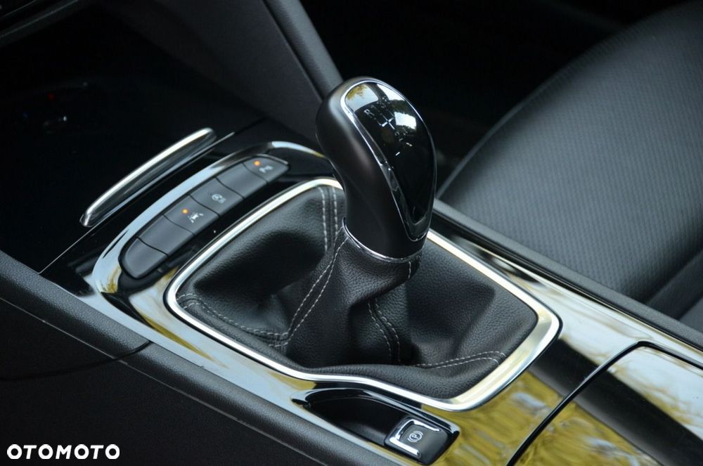 Opel Insignia - 22