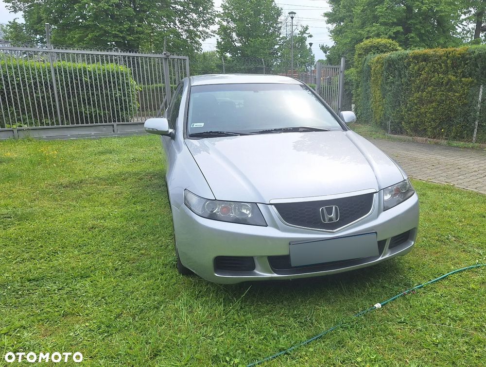Honda Accord 2.0 Executive - 1