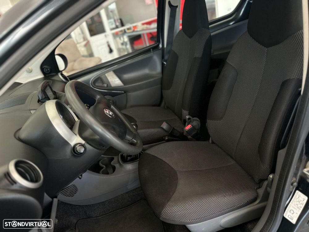 Toyota Aygo 1.0 Style Pack - 11