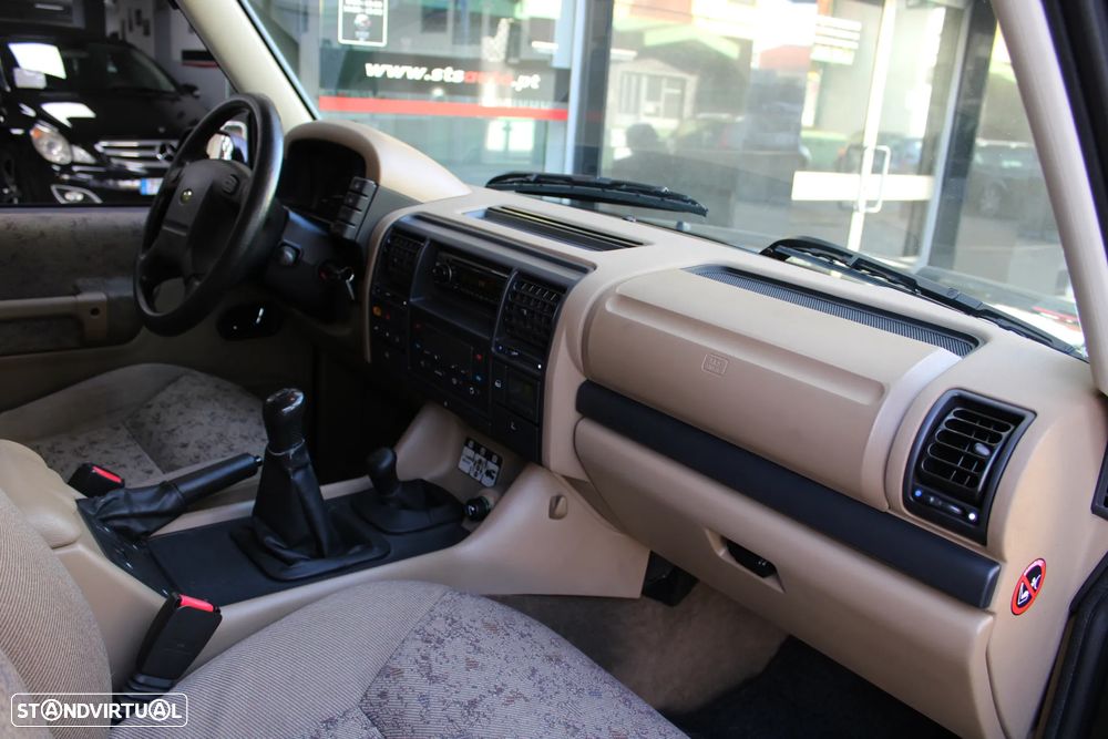 Land Rover Discovery 2.5 TD5 - 35