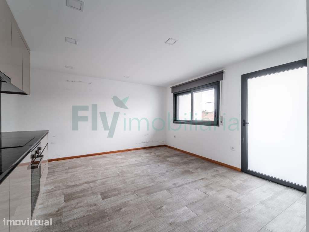 Moradia T2 + Moradia T1 em Gandarela, Excelente Oportunidade de Inv... - Grande imagem: 4/55