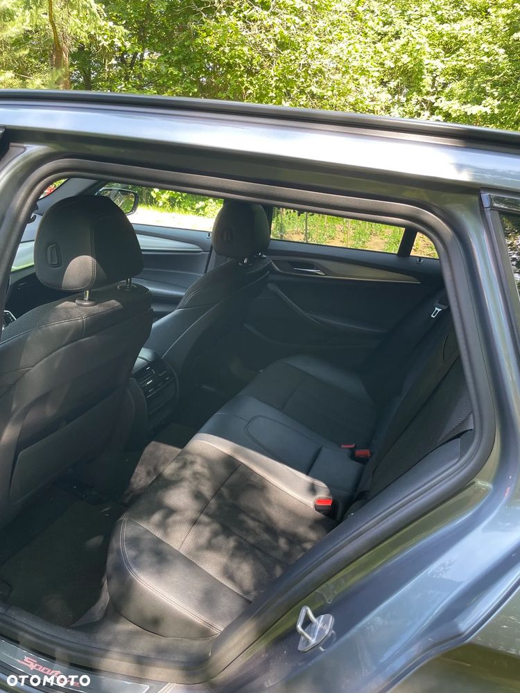 BMW Seria 5 520d Sport Line - 10