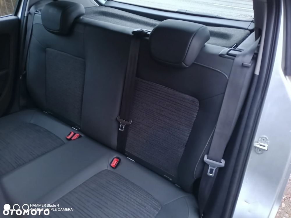 Opel Corsa 1.2 16V Cosmo - 21