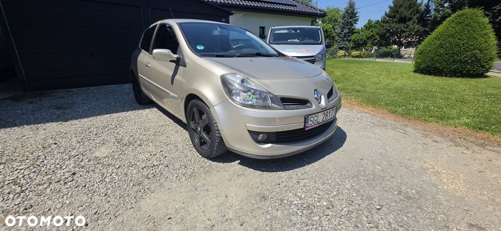 Renault Clio - 1