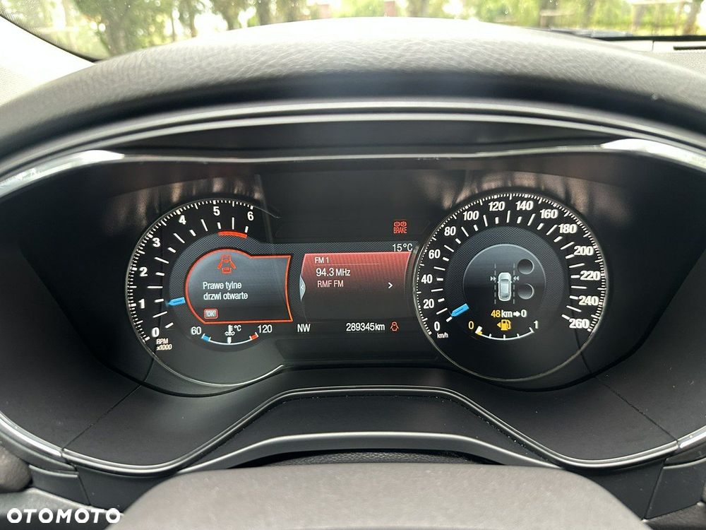 Ford Mondeo - 35
