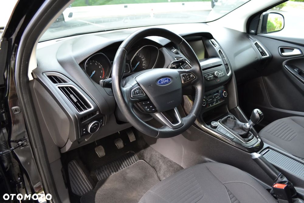 Ford Focus SW 1.0 EcoBoost Titanium - 19