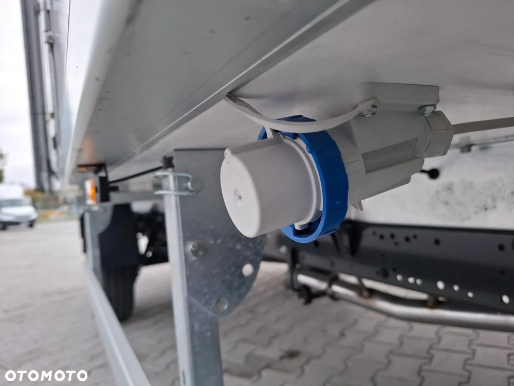 Iveco EKSTRA WERSJA,PREMIUM ZABUDOWA - 26