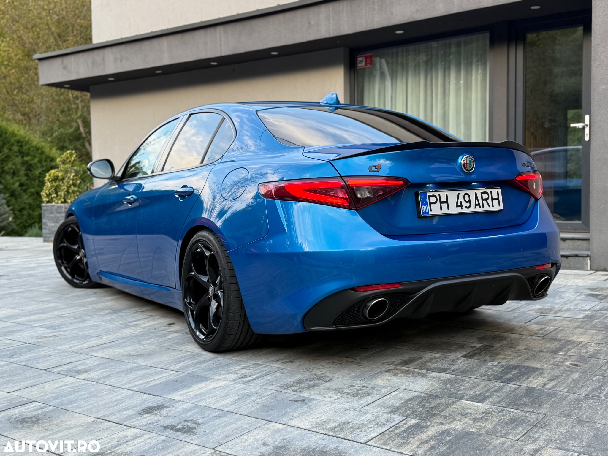 Alfa Romeo Giulia 2.2 Diesel AT8-Q4 Veloce - 2