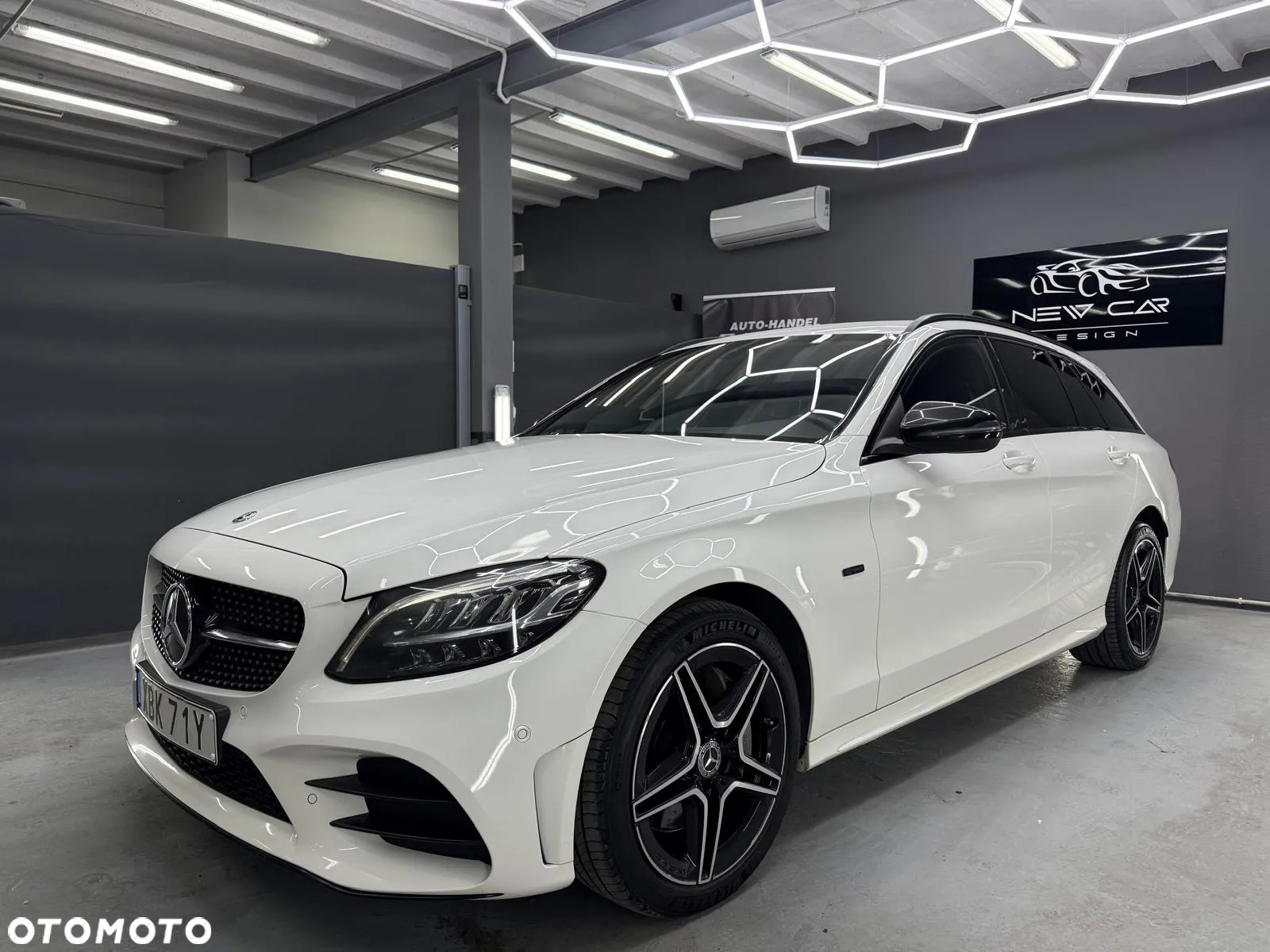 Mercedes-Benz Klasa C 300 de T 9G-TRONIC AMG Line - 15