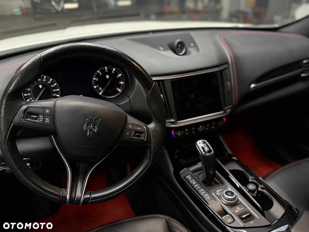 Maserati Levante Q4 GranSport - 22