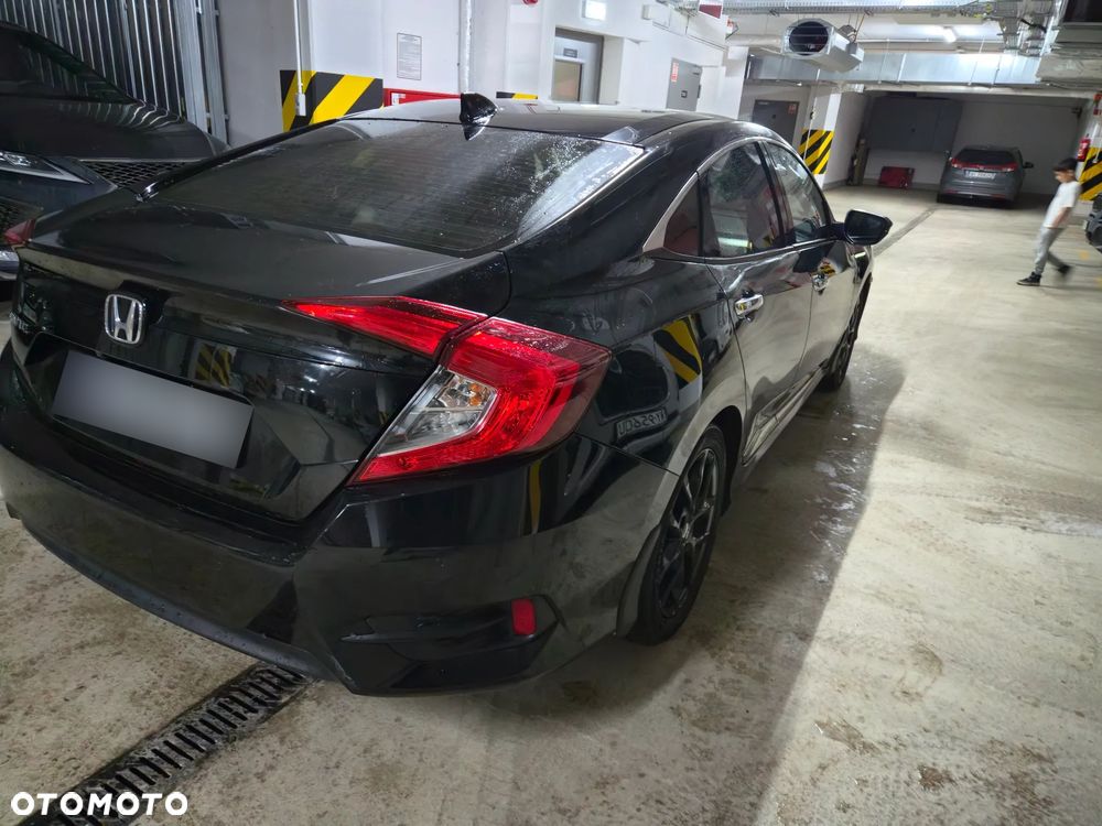 Honda Civic 1.5 T Executive - 24