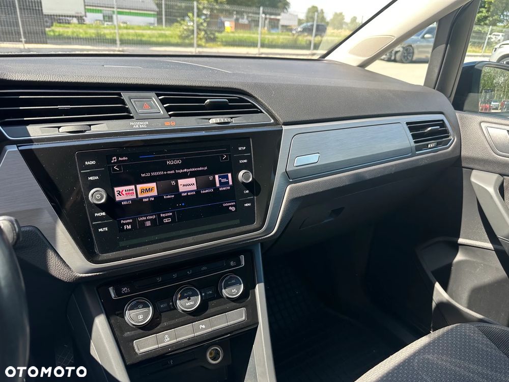 Volkswagen Touran - 13