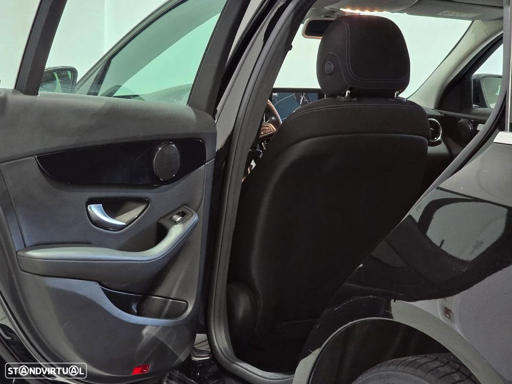 Mercedes-Benz C 200 d Station 7G-TRONIC Exclusive - 38