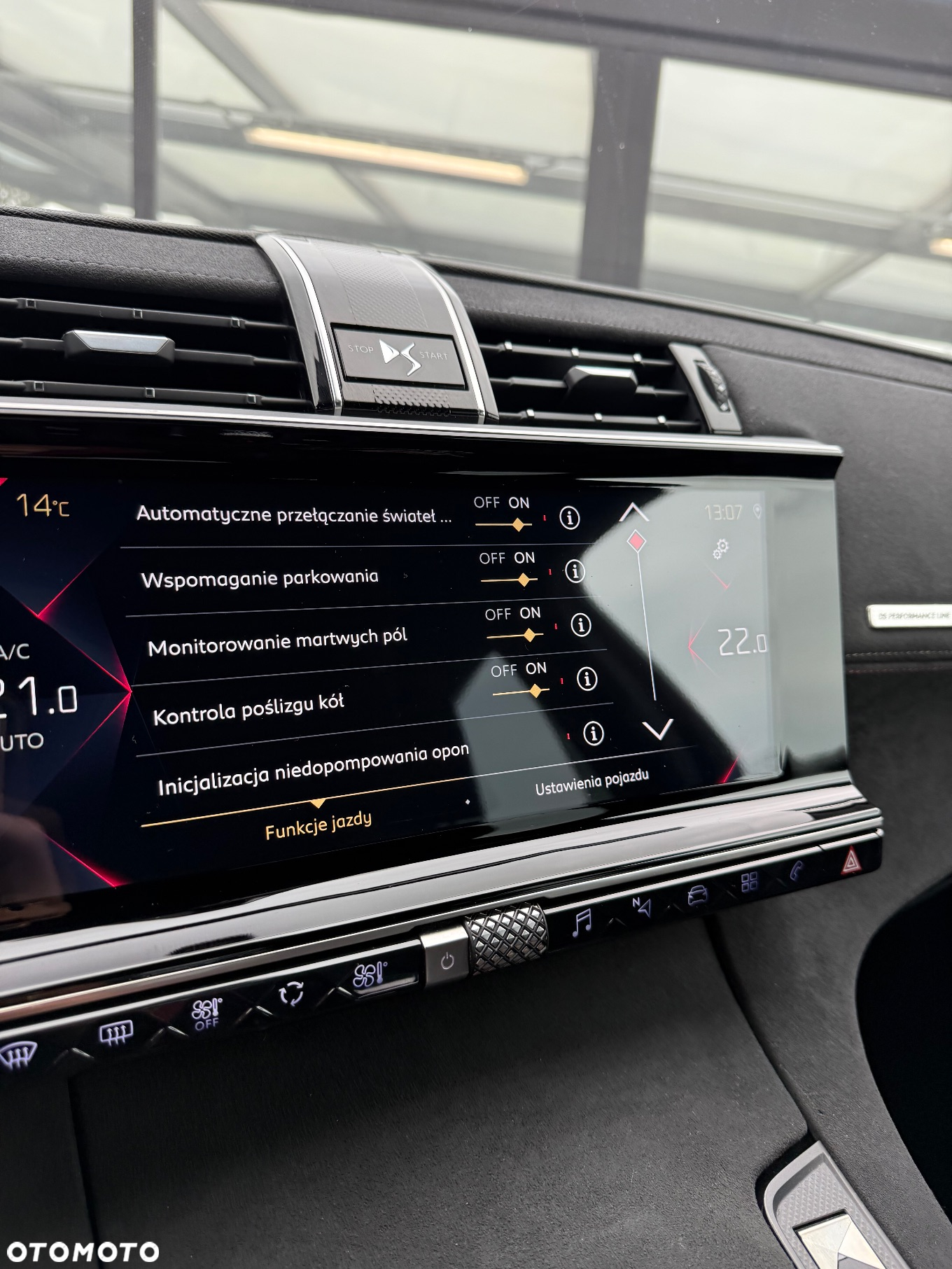 DS Automobiles DS 7 Crossback 1.6 PureTech Performance Line + - 33