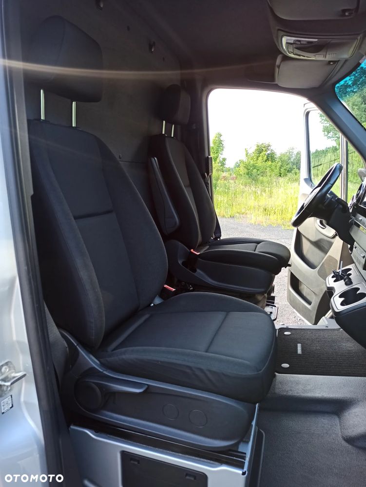 Mercedes-Benz SPRINTER 316CDI 2020R L2H2 AUTOMAT KAMERA 360° KLIMATRONIC TEMPOMAT LEDY KEYLESS GO HAK WEBASTO ŁADNY ZADBANY - 9